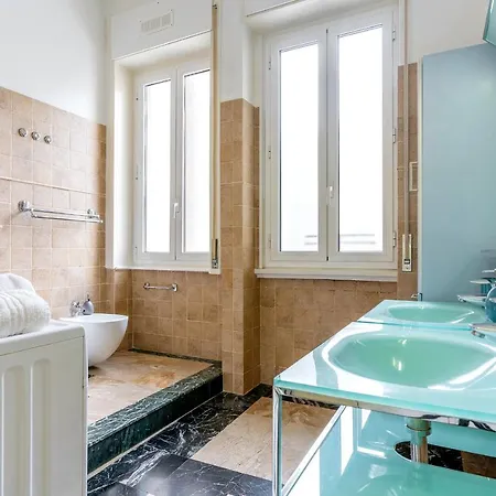 S. Ambrogio Square Apartment