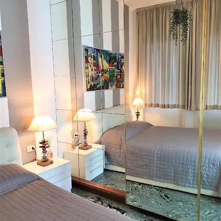 S. Ambrogio Square Apartment
